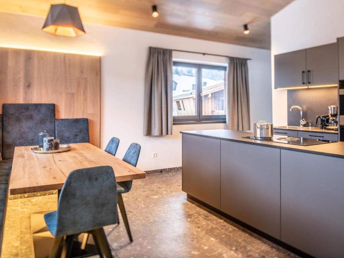 Apartment In Wald Im Pinzgau With A Carport Esterno foto