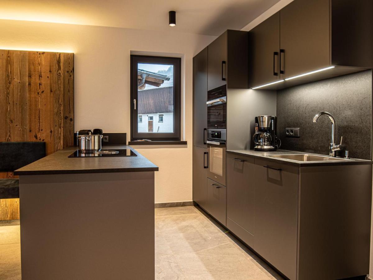 Apartment In Wald Im Pinzgau With A Carport Esterno foto