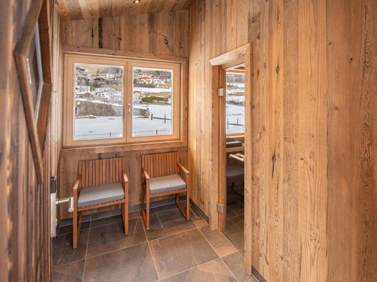 Apartment In Wald Im Pinzgau With A Carport Esterno foto